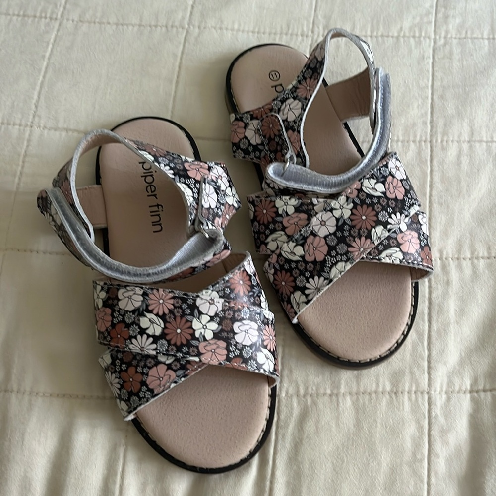 New Piper Finn sandals